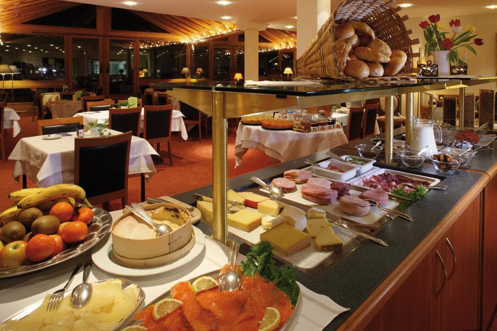 Hotel Alfa Ζερμάτ Εστιατόριο φωτογραφία